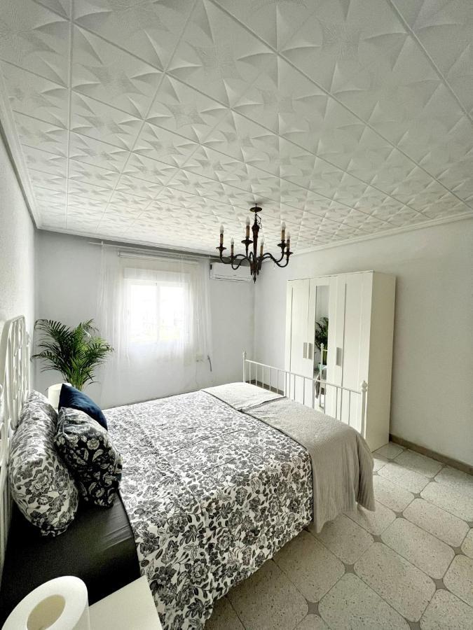 Holiday&Vacations Apartment On The Beach Valence Extérieur photo