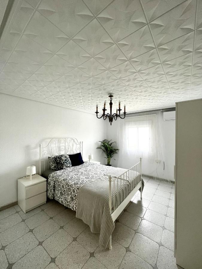 Holiday&Vacations Apartment On The Beach Valence Extérieur photo