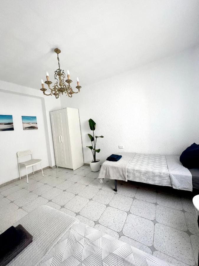 Holiday&Vacations Apartment On The Beach Valence Extérieur photo