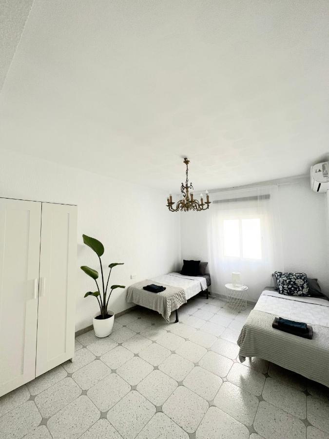 Holiday&Vacations Apartment On The Beach Valence Extérieur photo